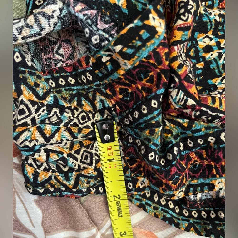 Forever 21 Women’s Romper With Adjustable Straps & Pockets Size Large - Picture 6 of 11